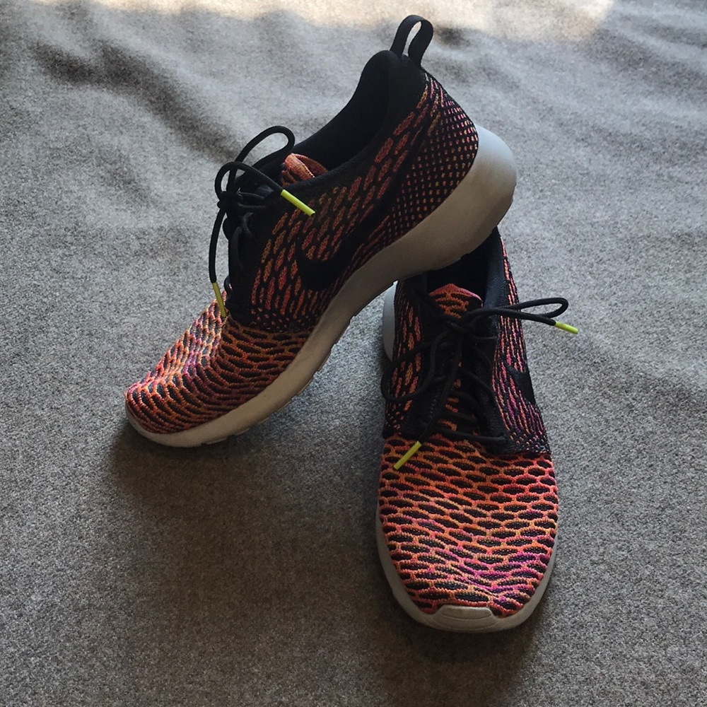 Nike Multicolor mesh sneakers - Size 7.5